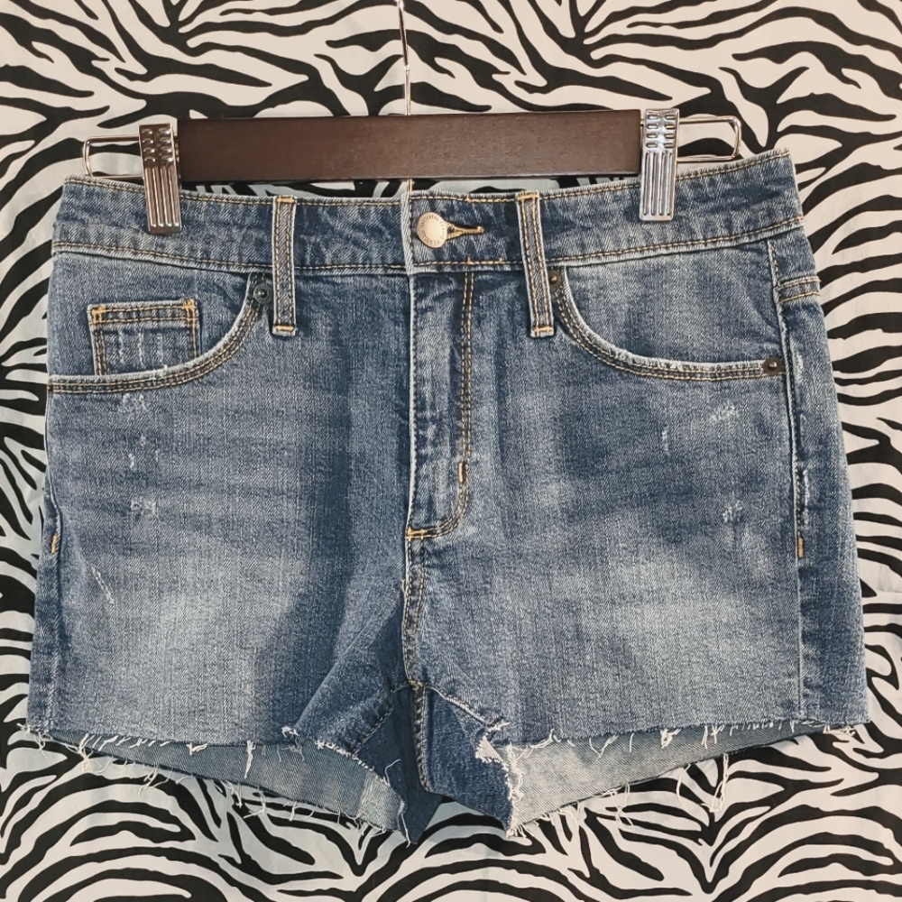 Universal Thread Jean Shorts - Picture 2 of 5